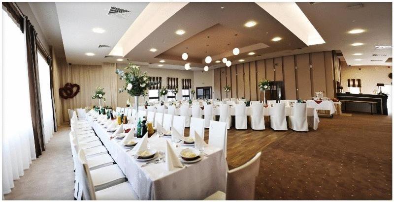 Hotel Esperanto Świdnica Eksteriør bilde